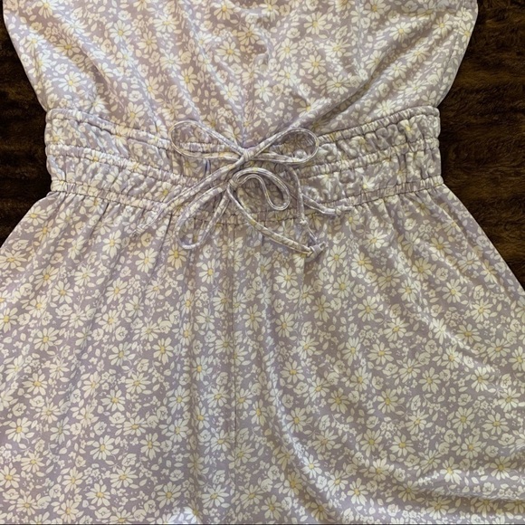 Hollister NWT Spaghetti Strap Cinched Waist Romper - Picture 3 of 11